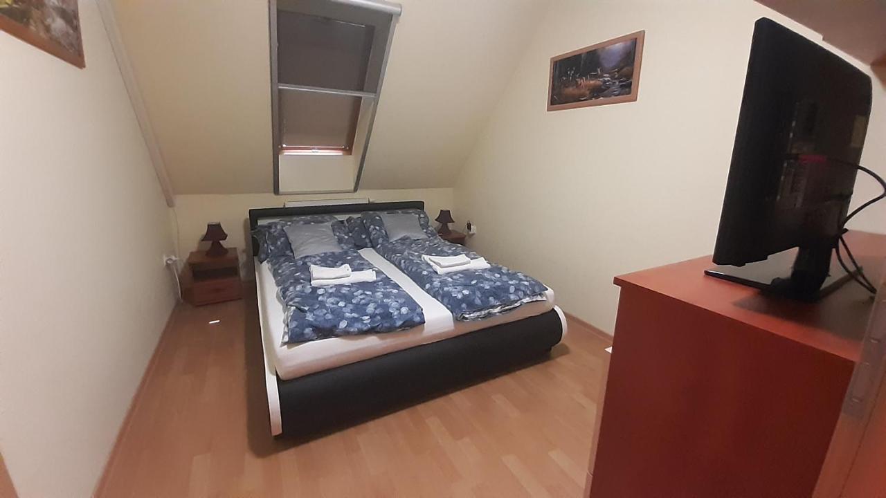 Elizabet Apartman A Belvarosban Szarvas Eksteriør billede